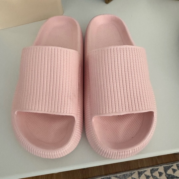 The Cloudies! Pink Slide Sandals - Picture 5 of 5